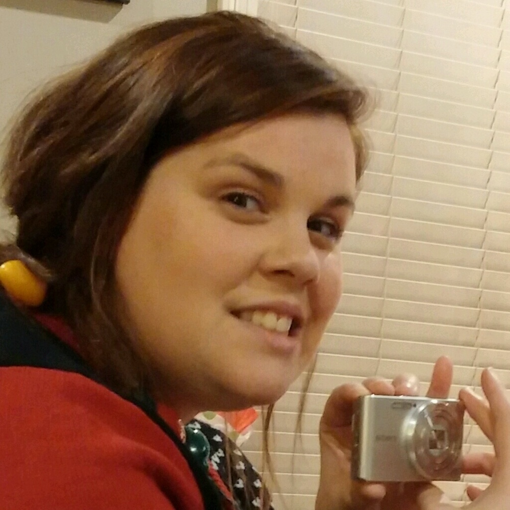 Meet your Posher, Adriana